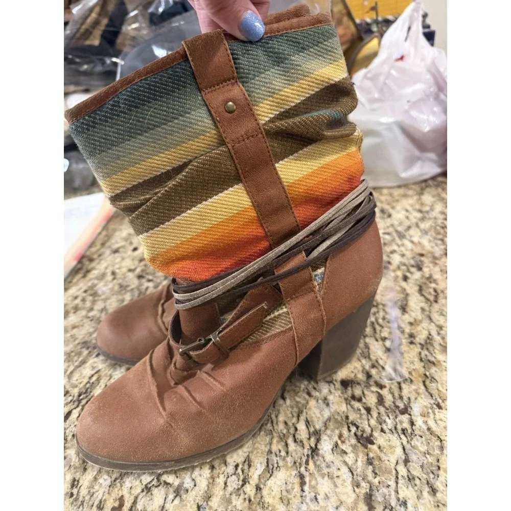 Mossimo Supply Co Women's Ankle Boots Western‎ Style Size 8